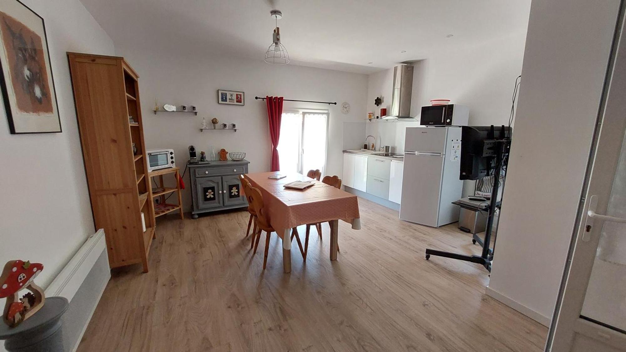 Gite Amanala Poitou Saint-Genest-d'Ambiere Esterno foto